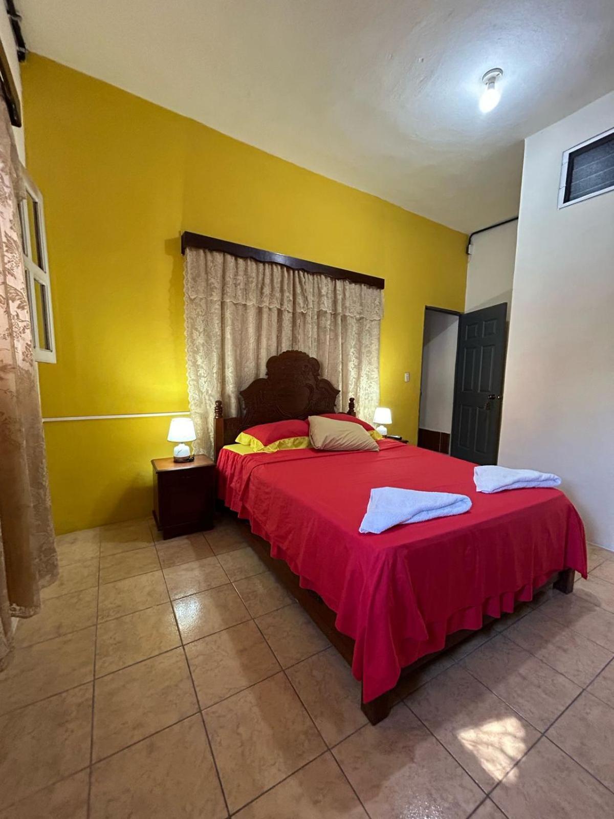 Casa Maya Itza Flores Kültér fotó